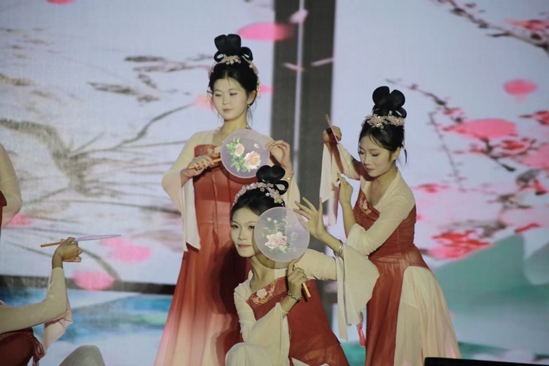 微信图片_20251024183041_39_478_副本.jpg
